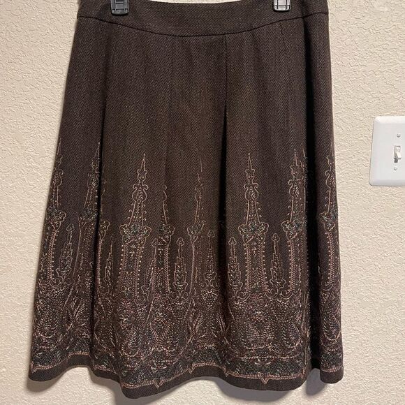 Ann Taylor LOFT- Brown Tweed Embroidered Hemline Women’s Lined Skirt, Size 10 - Picture 7 of 11